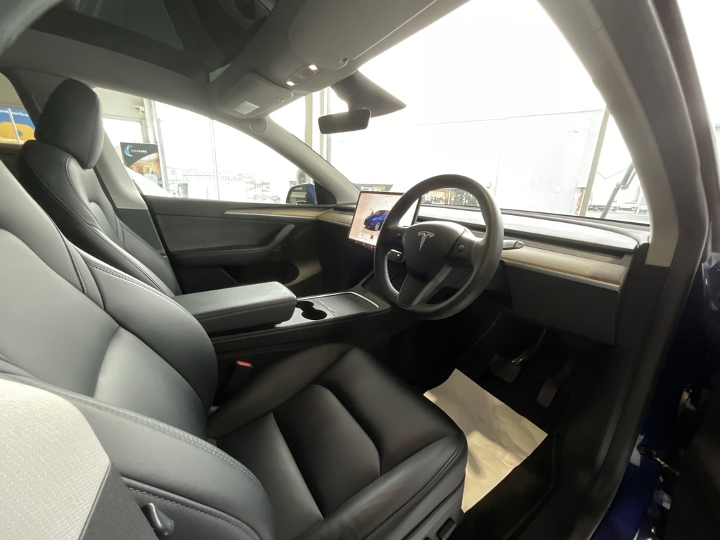 Tesla Model Y Long Range Awd AJ72DXT Blue #6