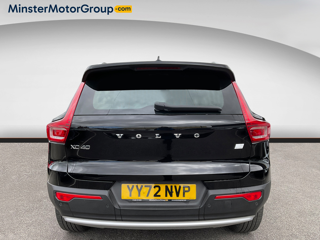 Volvo XC40 Core T4 Recharge YY72NVP Black #3