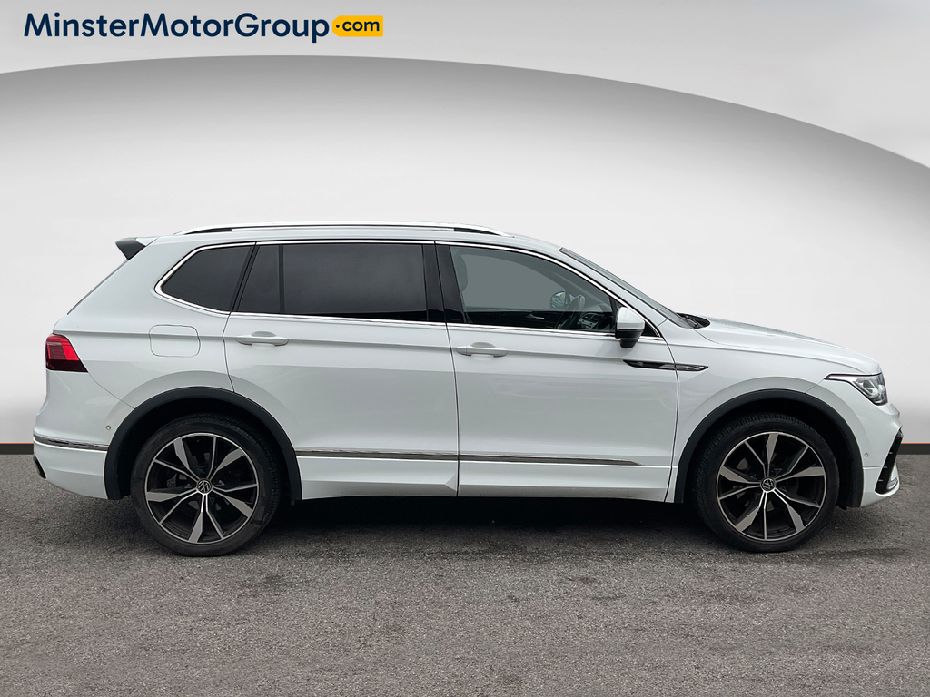 Volkswagen Tiguan Allspace R-line Tsi S-a YF22FHM White #2