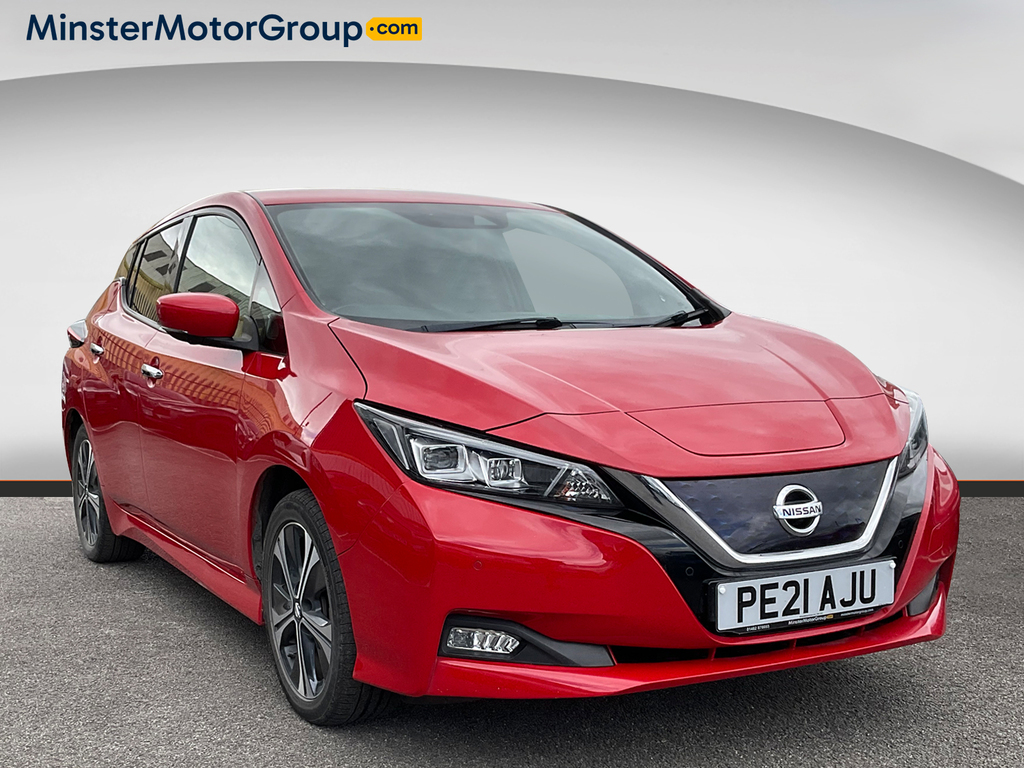 Nissan Leaf Tekna Red