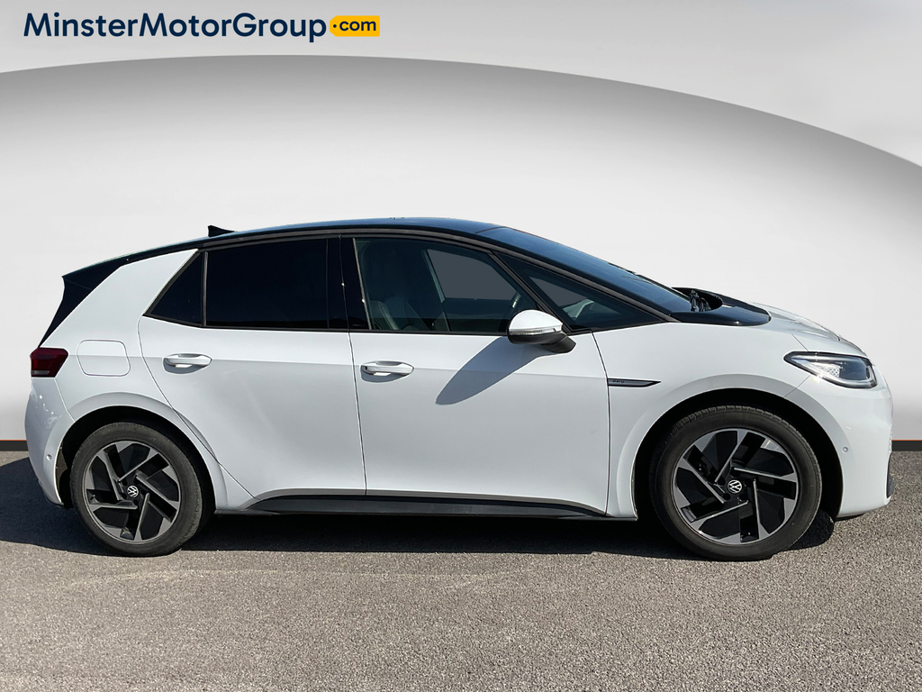 Volkswagen ID.3 Family White #2