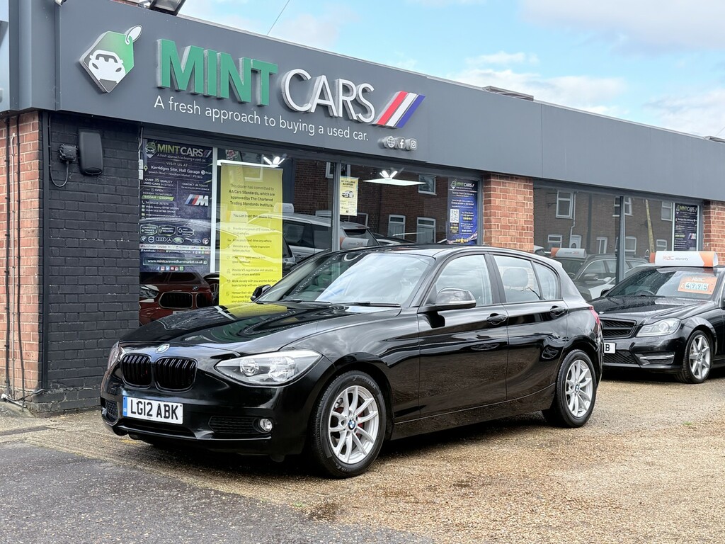 BMW 1 Series Hatchback 2.0 116D Se 5-Door 201212 Black