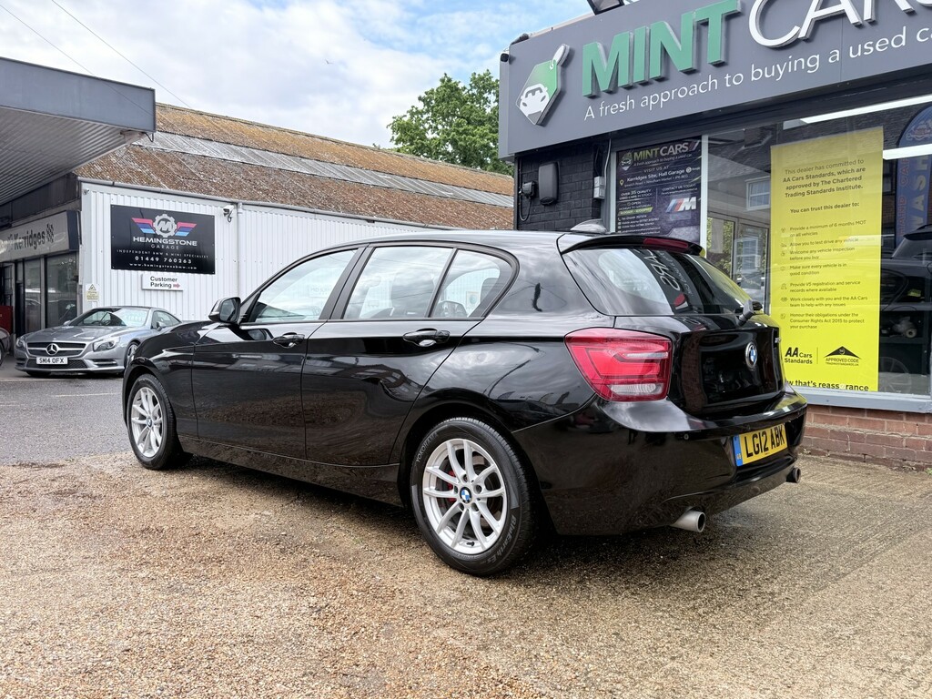 BMW 1 Series Hatchback 2.0 116D Se 5-Door 201212 LG12ABK Black #5