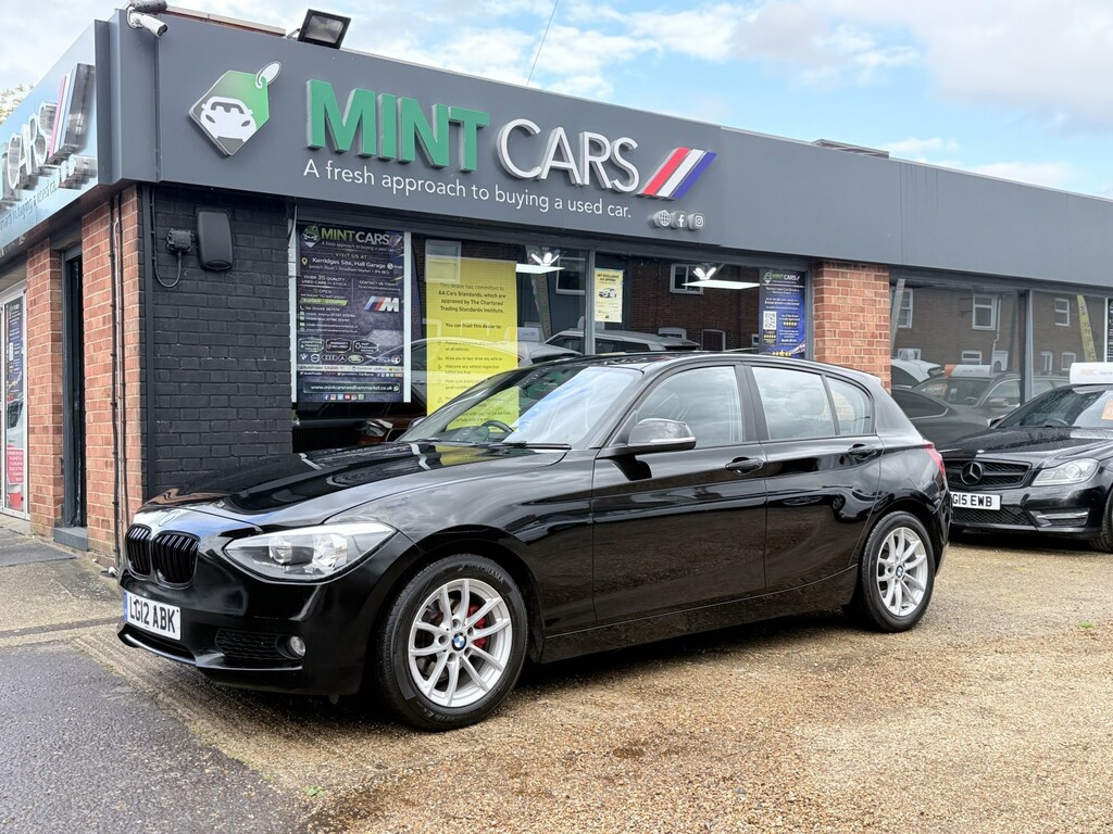 BMW 1 Series Hatchback 2.0 116D Se 5-Door 201212 LG12ABK Black #2