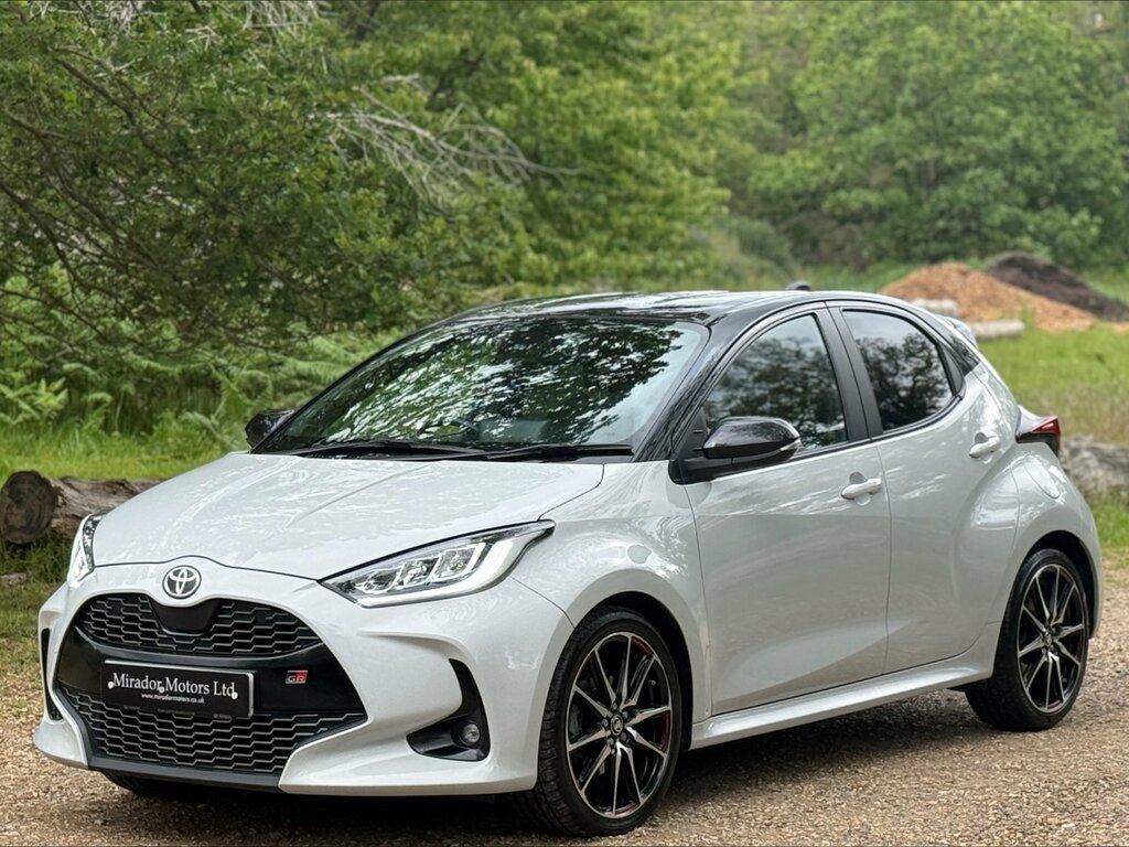 Toyota Yaris 1.5 Vvt-h Gr Sport Hatchback Hybrid E-c FX22XYW Grey #5