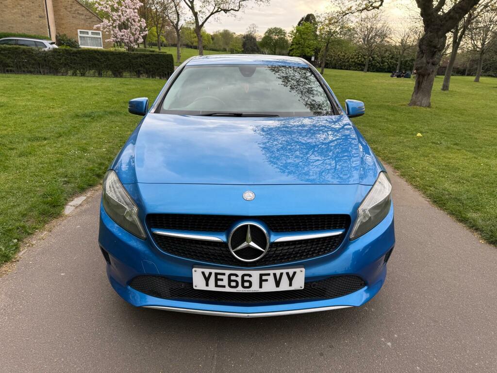 Mercedes-Benz A Class 2.1 A200d Se Executive 7G-dct Euro 6 Ss YE66FVY Blue #2