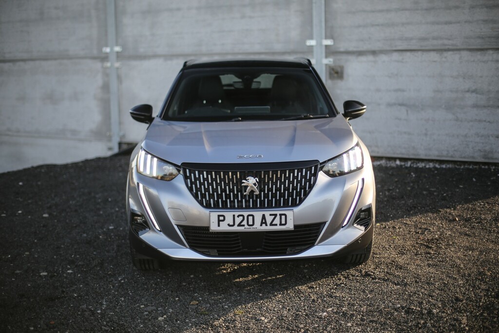 Peugeot 2008 Suv 1.2 Puretech Gt Line 2020 PJ20AZD Grey #2