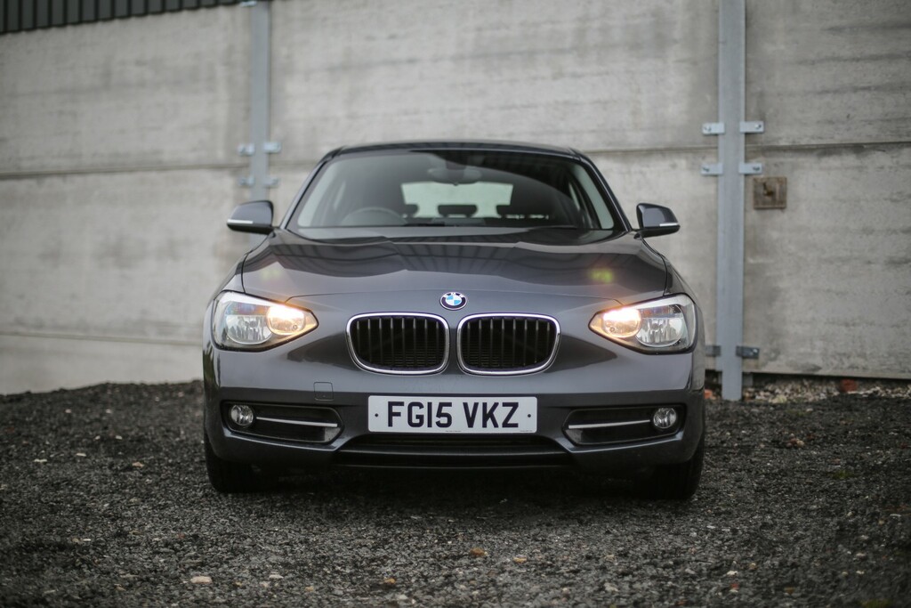 BMW 1 Series Hatchback 2.0 116D Sport 5-Door 2015 Grey #2