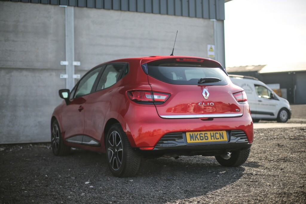Renault Clio Hatchback 0.9 Dynamique Nav Tce 90 2016 MK66HCN Red #5