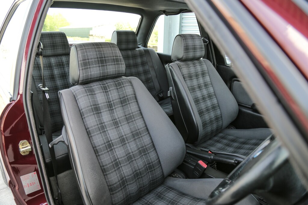 BMW 3 Series E30 316I Blue #14