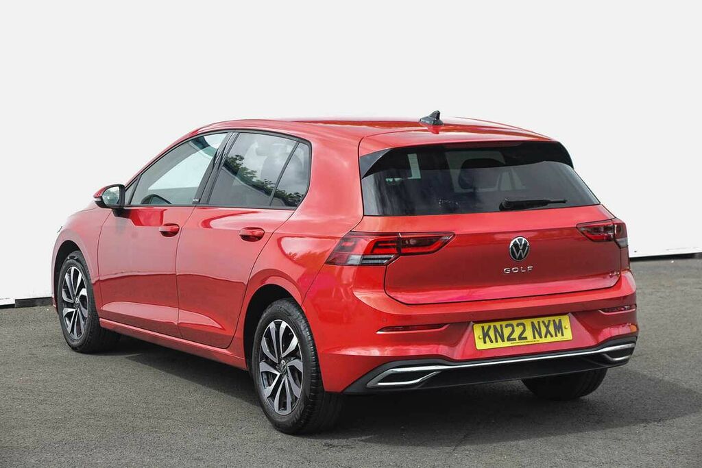 Volkswagen Golf 1.5 Tsi 150 Active KN22NXM Red #3