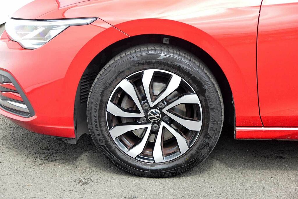 Volkswagen Golf 1.5 Tsi 150 Active KN22NXM Red #5