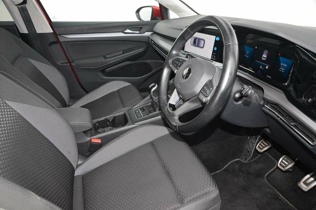 Volkswagen Golf 1.5 Tsi 150 Active KN22NXM Red #6