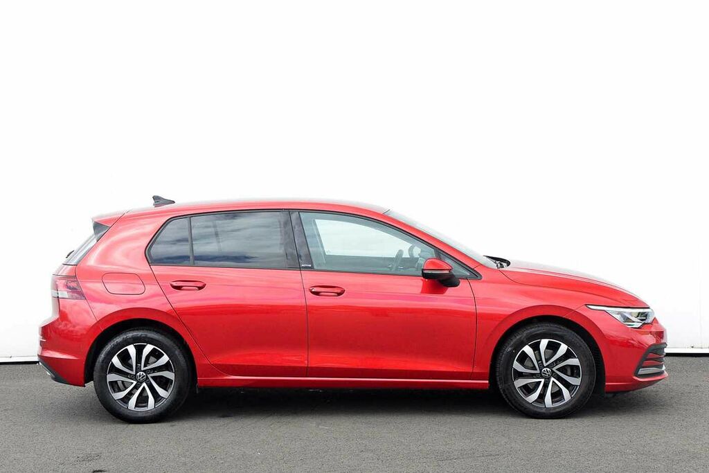 Volkswagen Golf 1.5 Tsi 150 Active KN22NXM Red #4