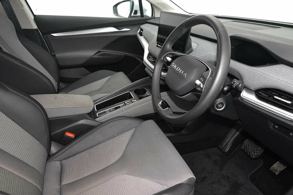 Skoda ENYAQ 150Kw 60 Se L 63Kwh GL25ZXZ White #6