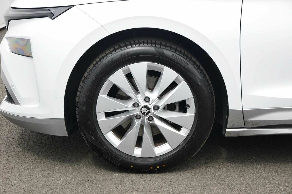Skoda ENYAQ 150Kw 60 Se L 63Kwh GL25ZXZ White #5