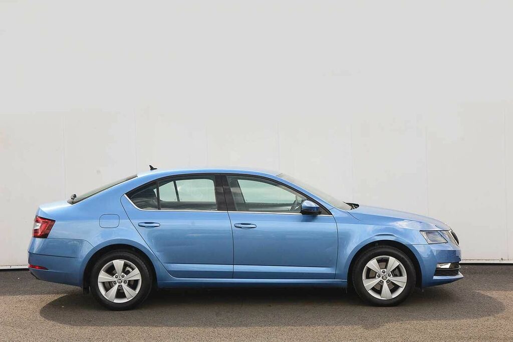 Skoda Octavia 2.0 Tdi Cr Se Technology Blue #4
