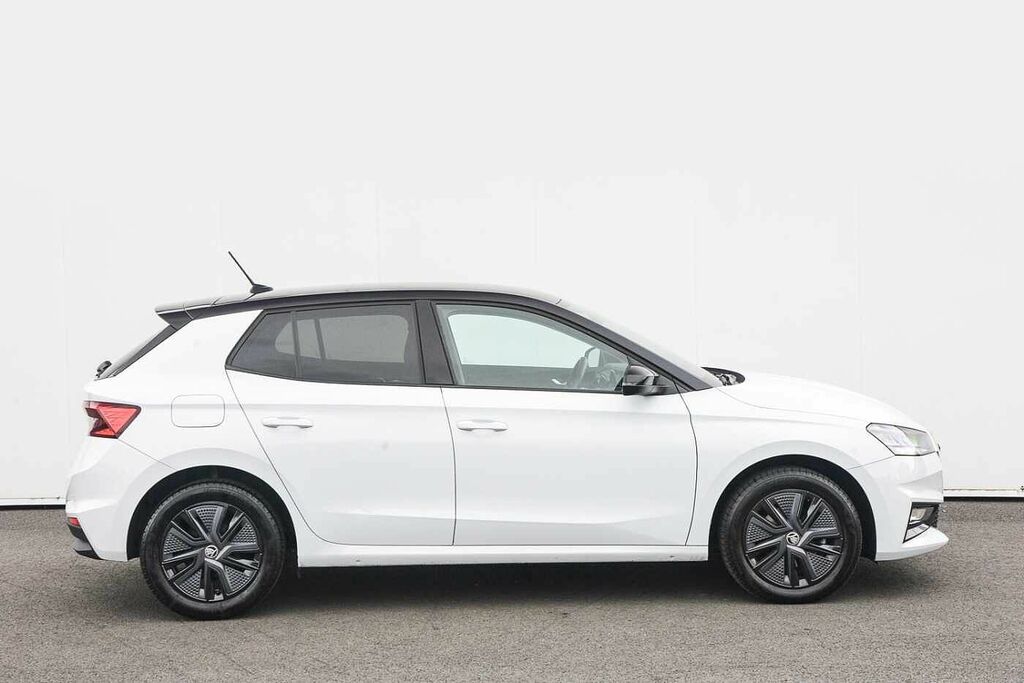 Skoda Fabia 1.0 Tsi 110 Colour Edition DH23LVK White #4