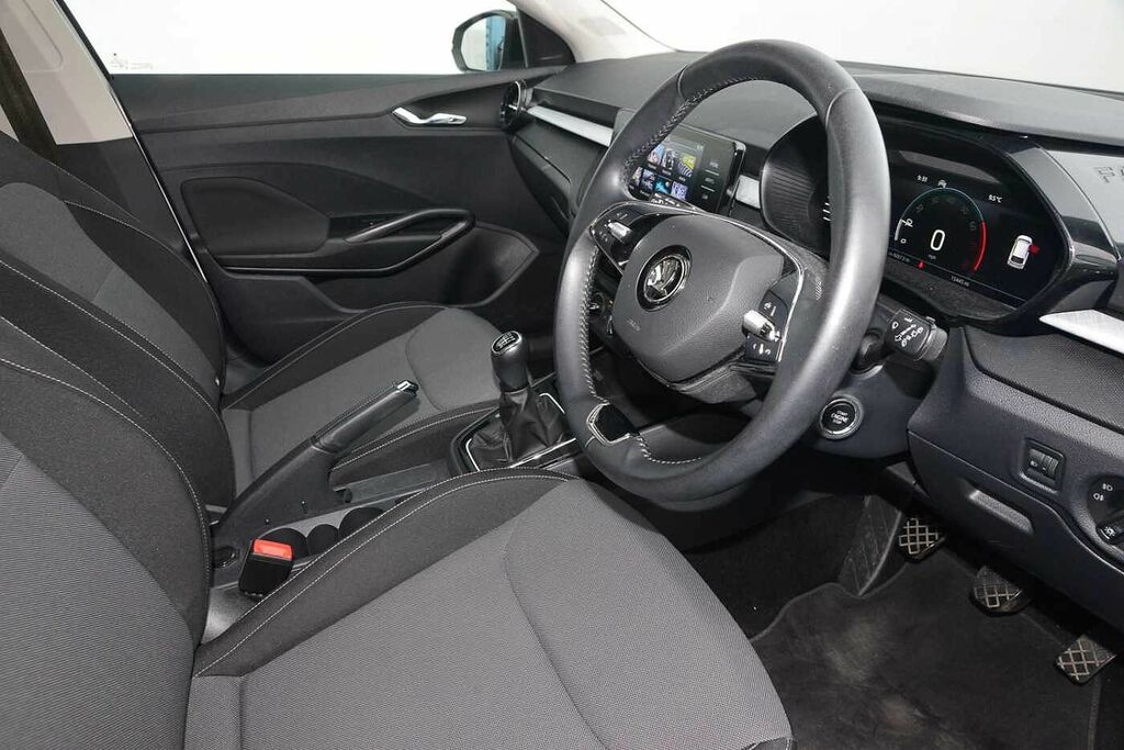 Skoda Fabia 1.0 Tsi 110 Colour Edition DH23LVK White #6