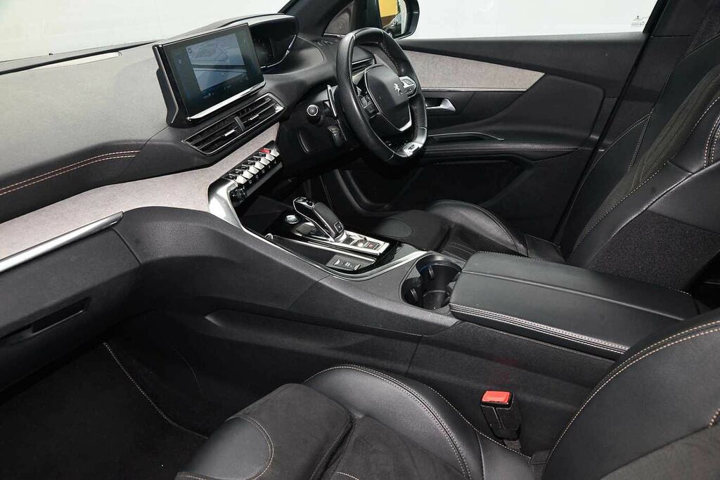 Peugeot 3008 1.2 Puretech Gt Premium Eat8 KT21JYN Black #2