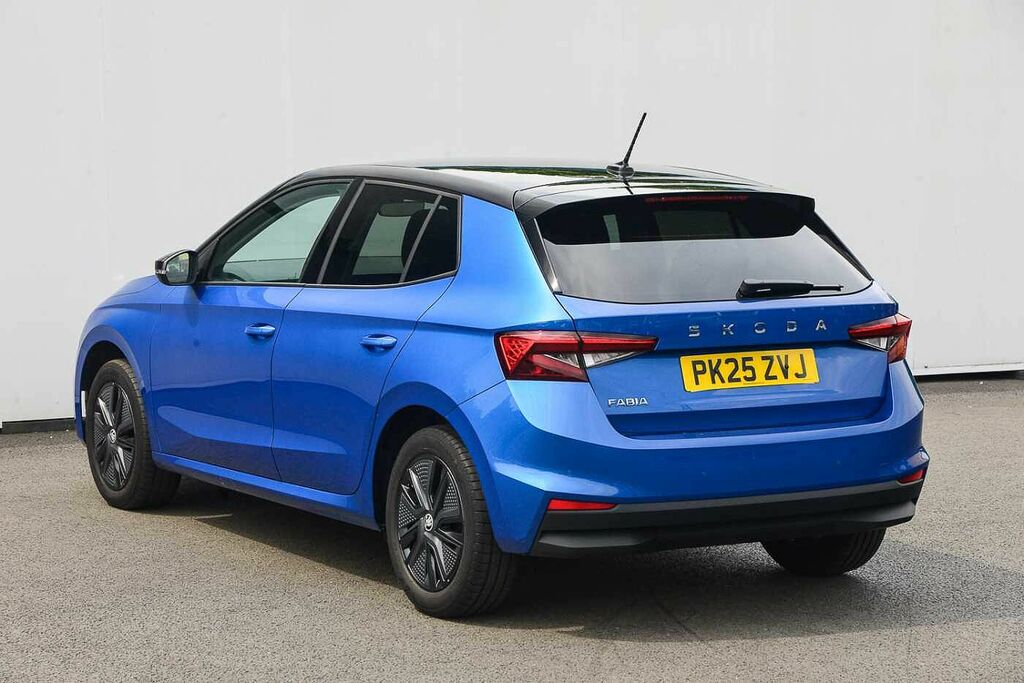 Skoda Fabia 1.0 Tsi 116 Design Edition PK25ZVJ Blue #3
