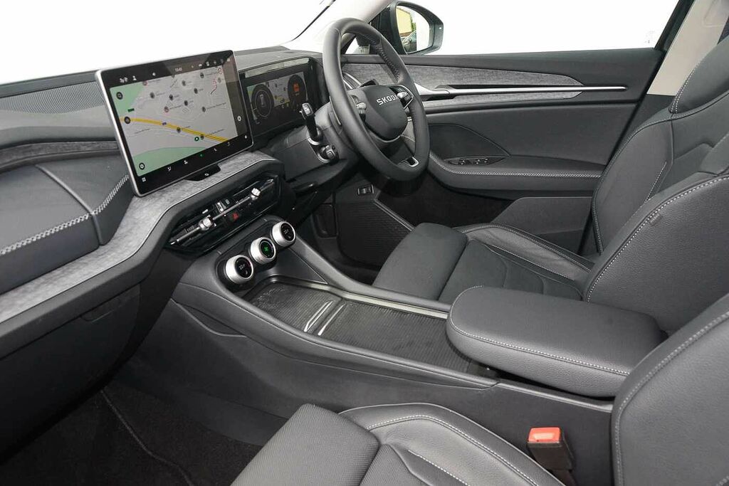 Skoda Kodiaq 1.5 Tsi E-tec Se L Dsg 7 Seat SJ75BXZ Black #2