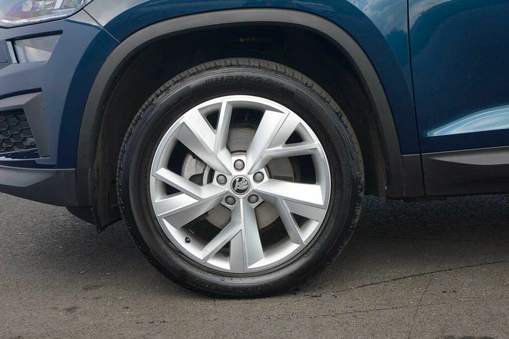 Skoda Kodiaq 1.5 Tsi 150Ps Se L 7 Seats Act Dsg Suv KM22HFK Blue #5