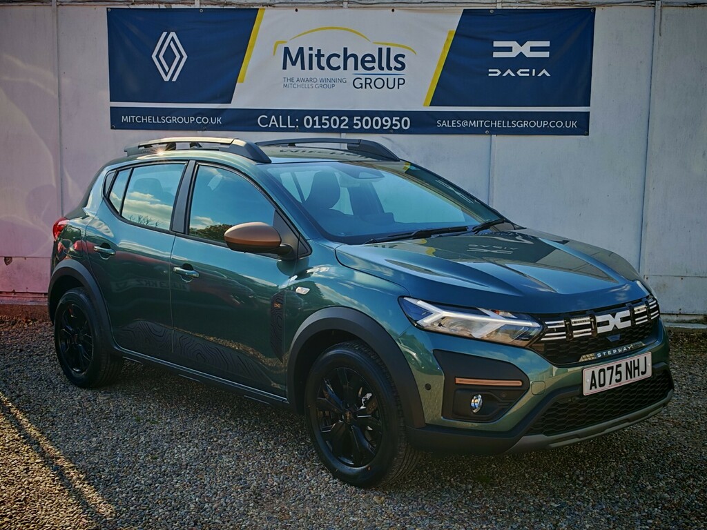 Dacia Sandero Stepway 1.0 Tce Extreme Cvt Green #2