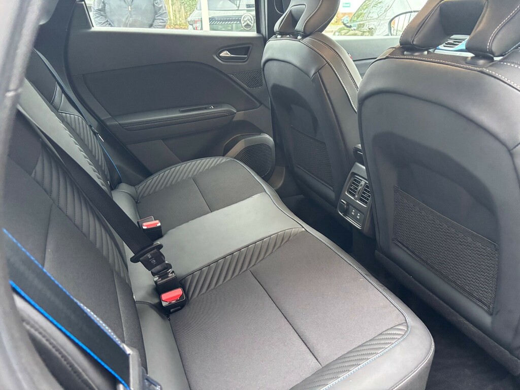 Renault Symbioz 1.6 E-tech Fhev 145 Techno Esprit Alpine Grey #5