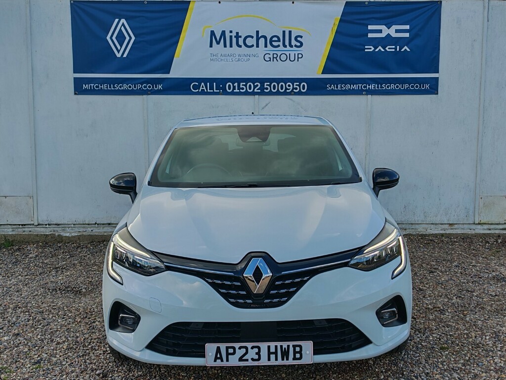 Renault Clio 1.6 E-tech Full Hybrid 145 Techno AP23HWB White #5