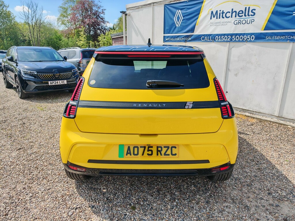 Renault 5 E-Tech 110Kw Iconic Five Comfort Range 52Kwh AO75RZC Black #6