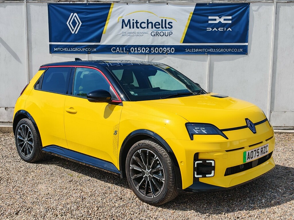 Renault 5 E-Tech 110Kw Iconic Five Comfort Range 52Kwh AO75RZC Black #2