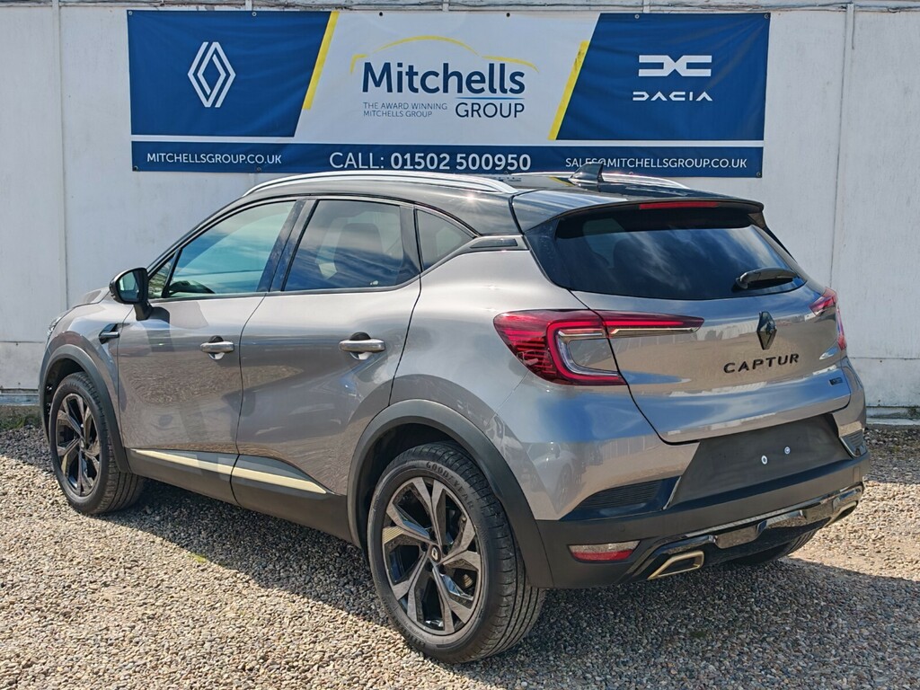 Renault Captur 1.6 E-tech Full Hybrid 145 Engineered AP24DWE Black #4