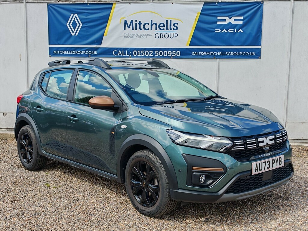 Dacia Sandero Stepway 1.0 Tce Extreme AU73PYB Green #2