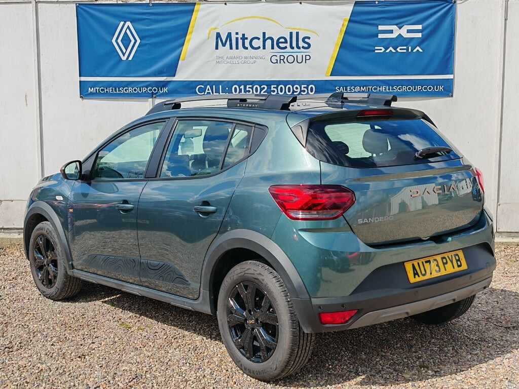 Dacia Sandero Stepway 1.0 Tce Extreme AU73PYB Green #4