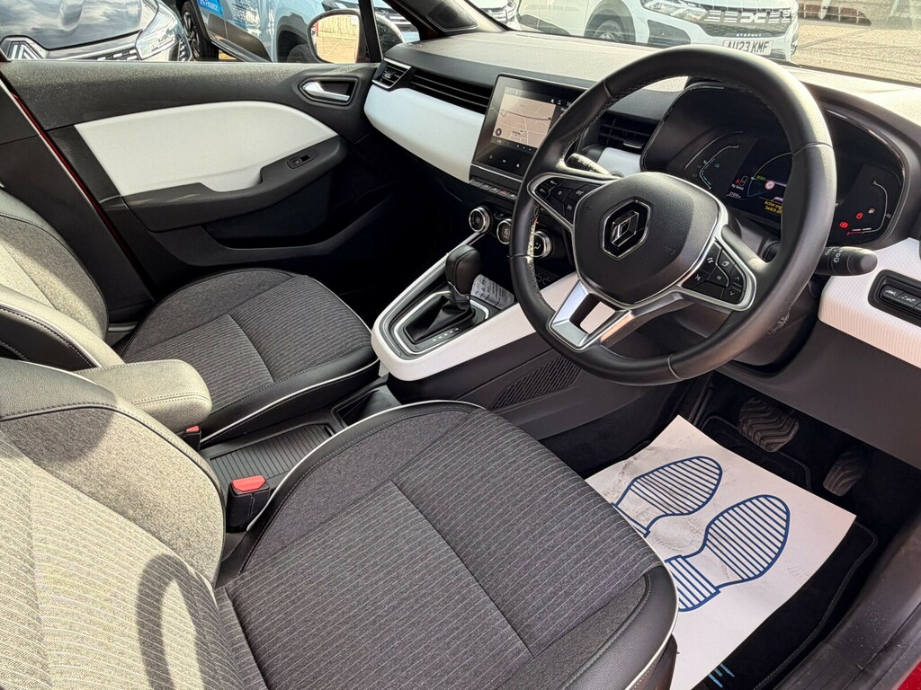 Renault Clio 1.6 E-tech Full Hybrid 145 Techno AO72LCL Red #3