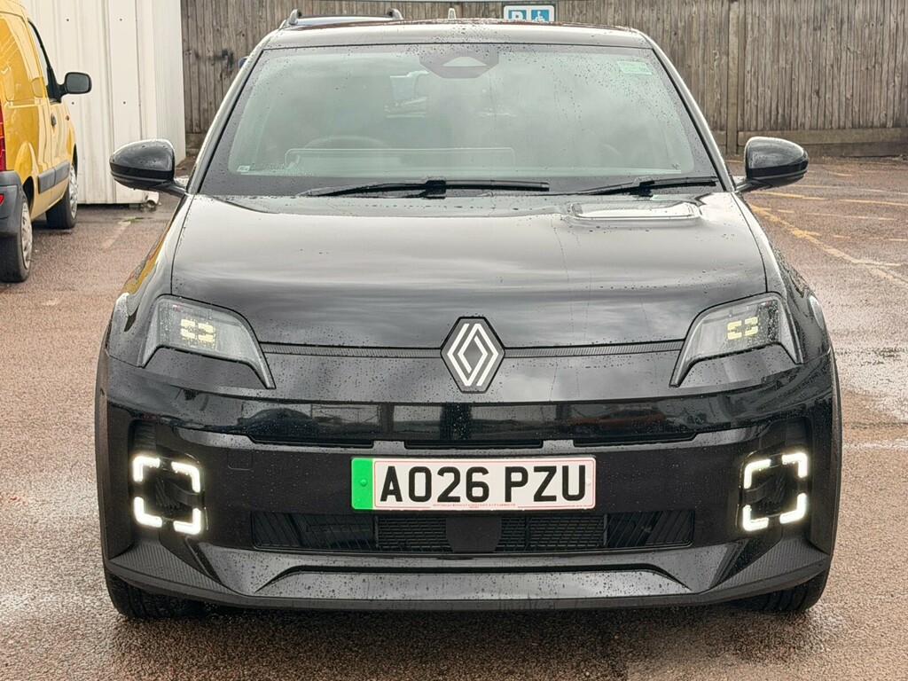 Renault 5 E-Tech 110Kw Techno Comfort Range 52Kwh Black #4