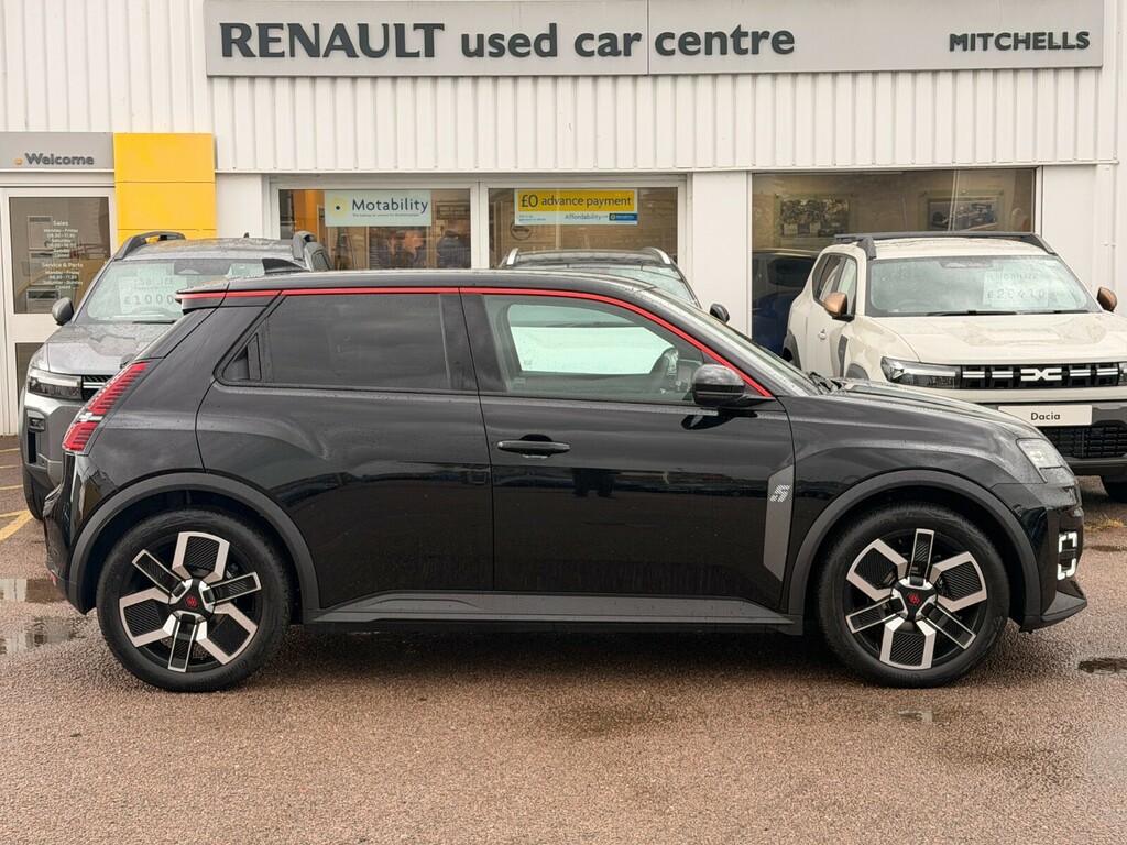 Renault 5 E-Tech 110Kw Techno Comfort Range 52Kwh Black #2