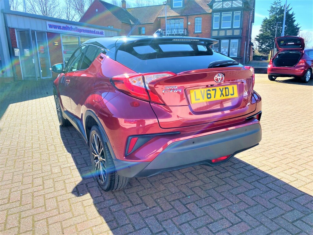 Toyota C-Hr 1.2T Red Edition LV67XDJ Red #5