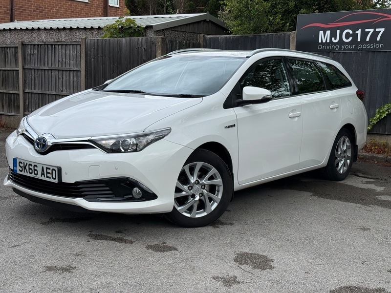Toyota Auris 1.8 Vvt-h Business Edition SK66AEO White #3