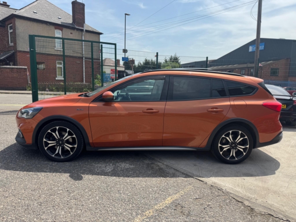 Ford Focus 1.5 Ecoblue Active X Euro 6 S S WV69LHD Orange #4