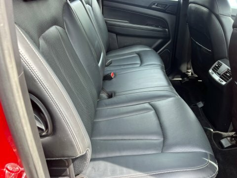 SsangYong Musso Saracen VX70XXR Red #6