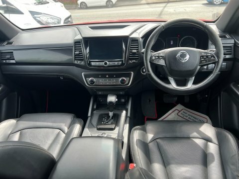 SsangYong Musso Saracen VX70XXR Red #5