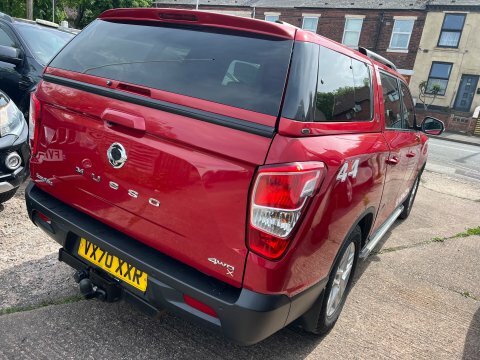 SsangYong Musso Saracen VX70XXR Red #2