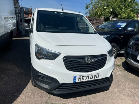 Vauxhall Combo L1h1 2300 Dynamic RE71UVU White #4