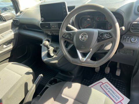 Vauxhall Combo L1h1 2300 Dynamic RE71UVU White #5