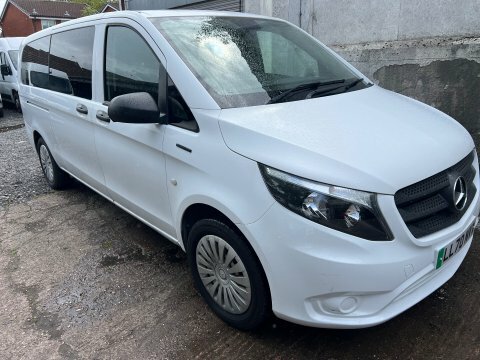 Mercedes-Benz eVito Tourer Select L2 White