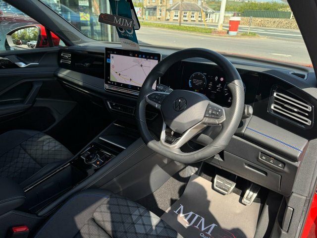 Volkswagen Tiguan 2024 2.0 Tdi R-line Suv Dsg Euro 6 Ss Red #4