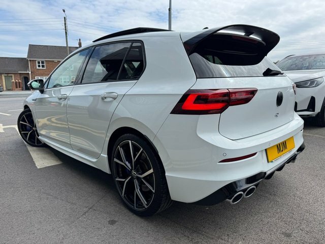 Volkswagen Golf 2023 2.0 Tsi R Hatchback Dsg 4Motion Eu CX23PKO White #2