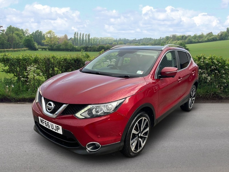 Nissan Qashqai Tekna Dig-t MF66UJP Red #4